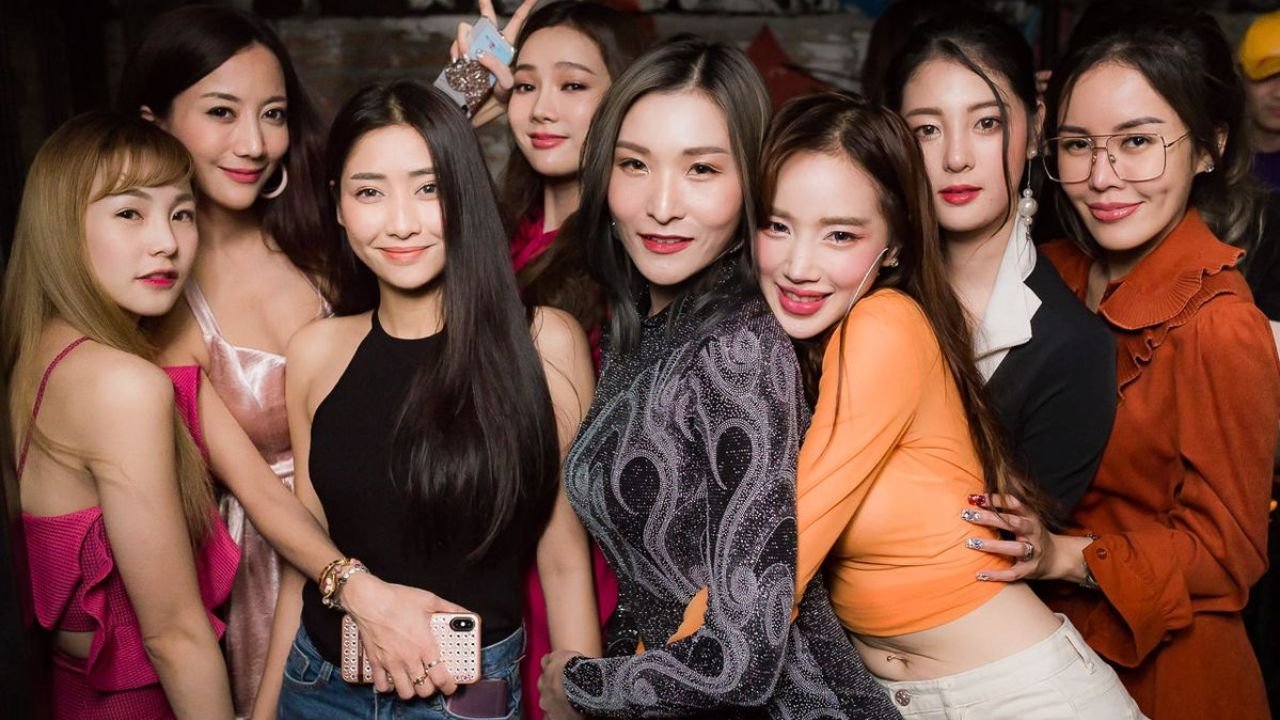 240+ Dirty Team Names: Funny For Friends & Games 2025